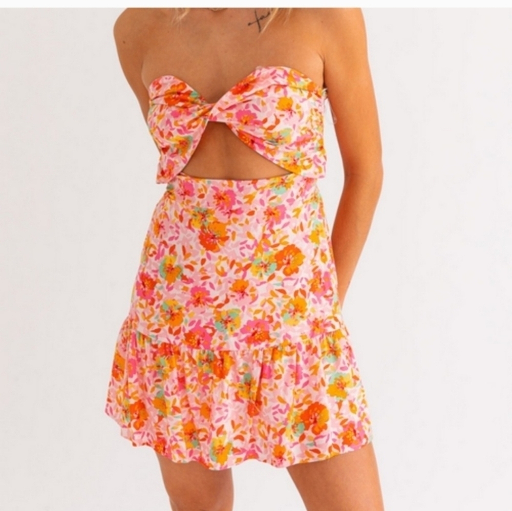 LE LIS Strapless Cut Out Floral Mini Dress In Pink/orange. Size Medium